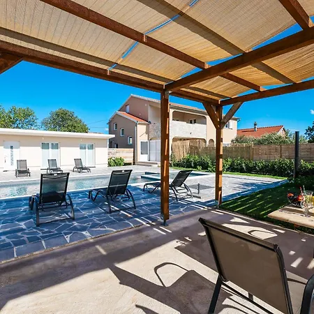 OLEA Holiday Home Benkovac-private pool,garden&parking * Sopot (Zadar)