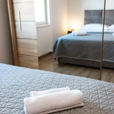 OLEA Holiday Home Benkovac-private pool,garden&parking Semesterbostad Sopot (Zadar)