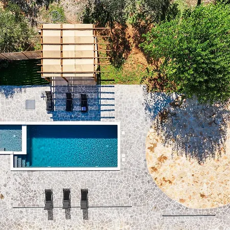 OLEA Holiday Home Benkovac-private pool,garden&parking Semesterbostad